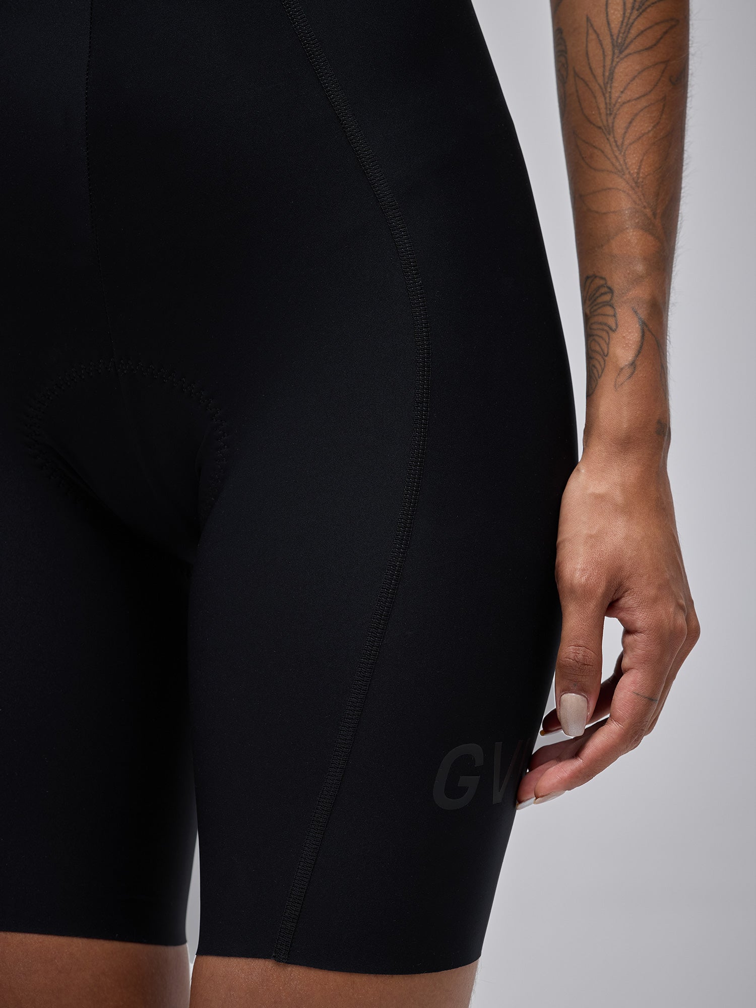 WOMEN’S MC BOOST BIB SHORTS - BLACK