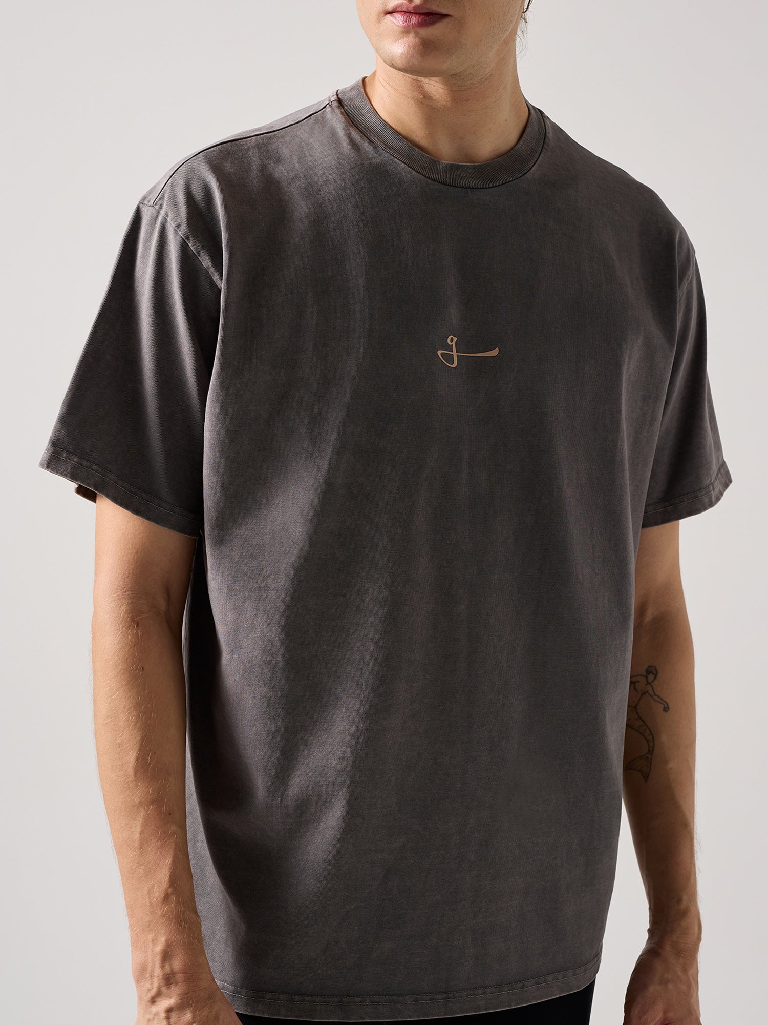 OVERSIZED ACID WASH COTTON TEE - GREY