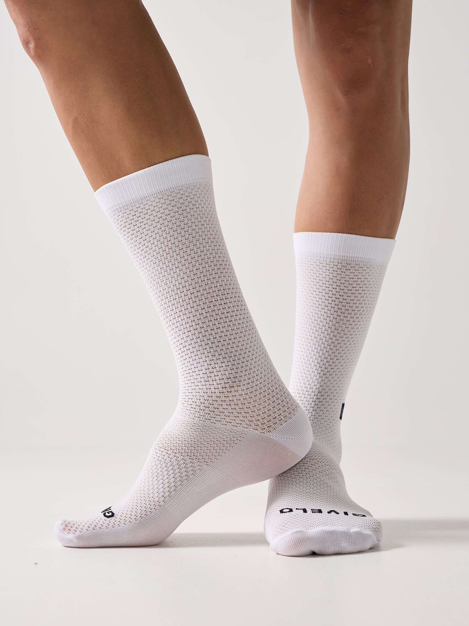 ULTRA DON'T SETTLE WHITE SOCKS
