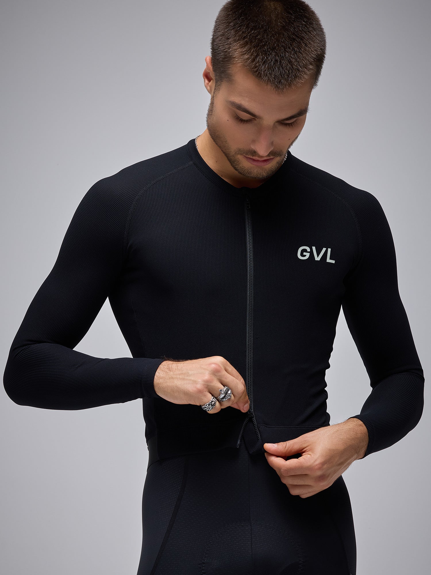 MODERN CLASSIC WAFFLE LS JERSEY - BLACK